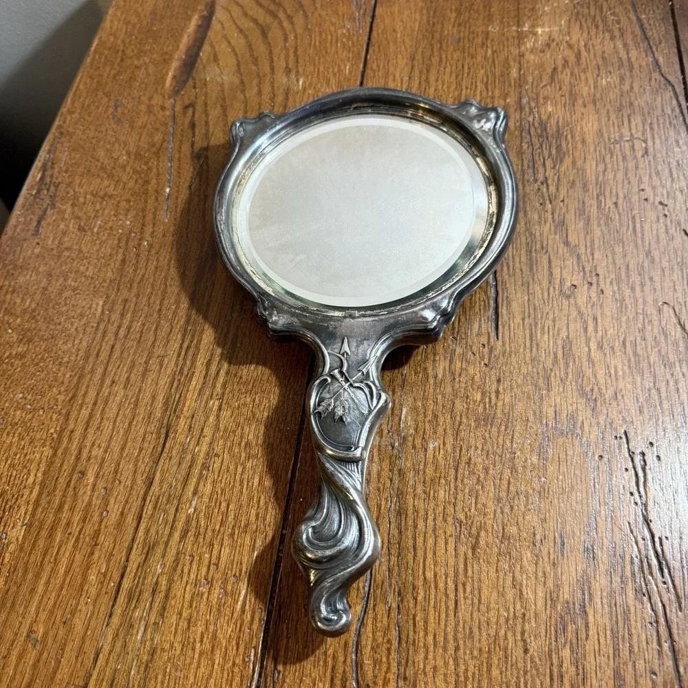 N/A antique art